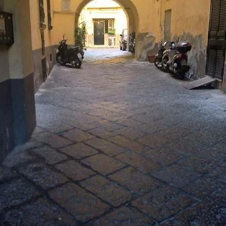 Apartment Fabrizio Napoli Eksteriør bilde